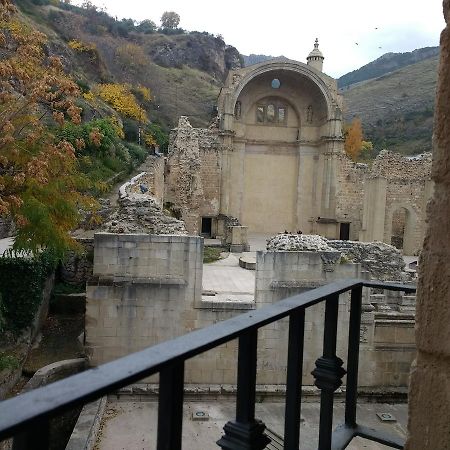 Apartamentos Asador De La Plaza Vieja カソルラ エクステリア 写真